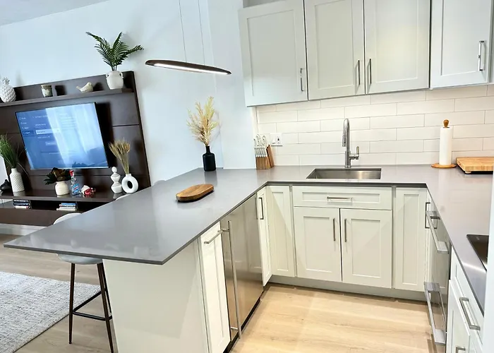 High-End Remodeled Apartment, On The Beach