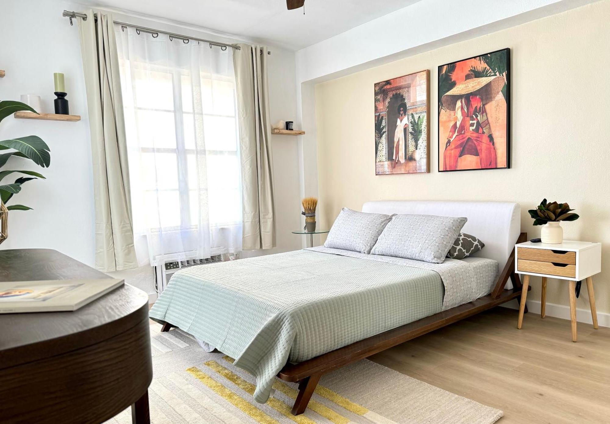 Apartamento High-end Remodeled Apartment, On The *